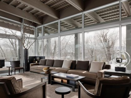 A Spectacular Concrete House Surrounded by Snow Filled Trees Mountain of USA by Suyama Peterson Deguchi (4)