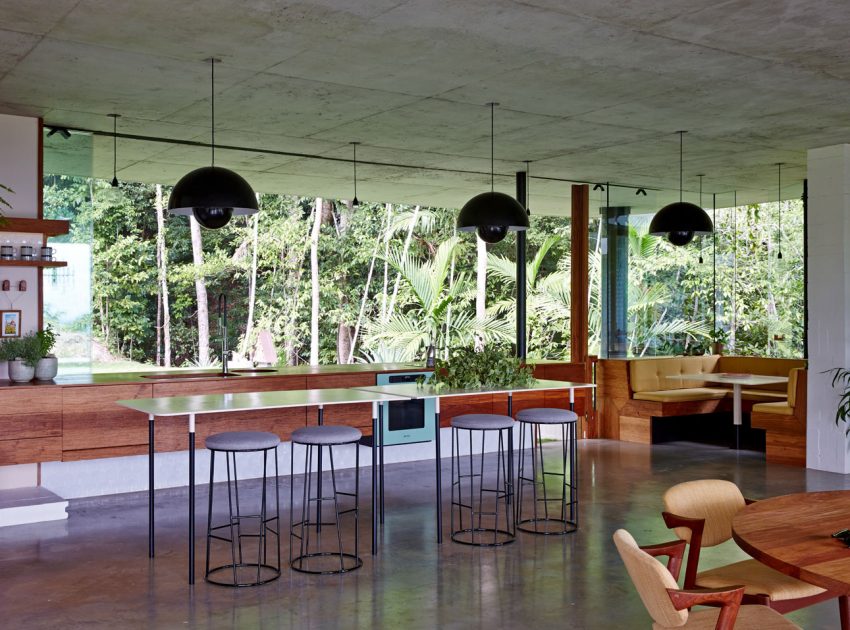 A Spectacular and Beautiful Modern House in the Middle of the Rainforest in Queensland by Jesse Bennett Architect (10)