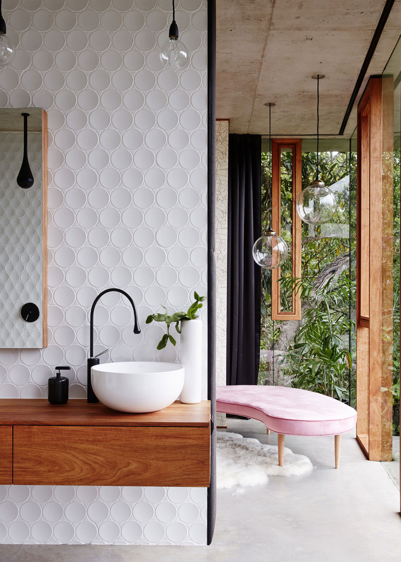 A Spectacular and Beautiful Modern House in the Middle of the Rainforest in Queensland by Jesse Bennett Architect (17)