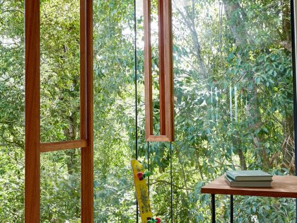 A Spectacular and Beautiful Modern House in the Middle of the Rainforest in Queensland by Jesse Bennett Architect (22)