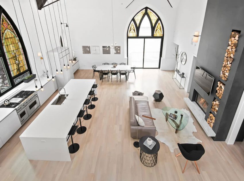 A Splendid Church Transformed into a Stunning Modern Family Home in Chicago by Linc Thelen Design (1)