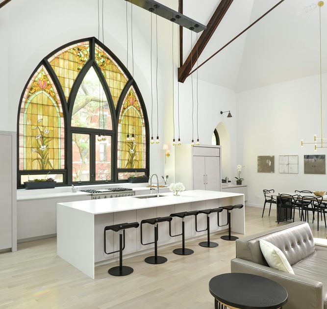 A Splendid Church Transformed into a Stunning Modern Family Home in Chicago by Linc Thelen Design (19)