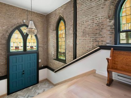 A Splendid Church Transformed into a Stunning Modern Family Home in Chicago by Linc Thelen Design (4)