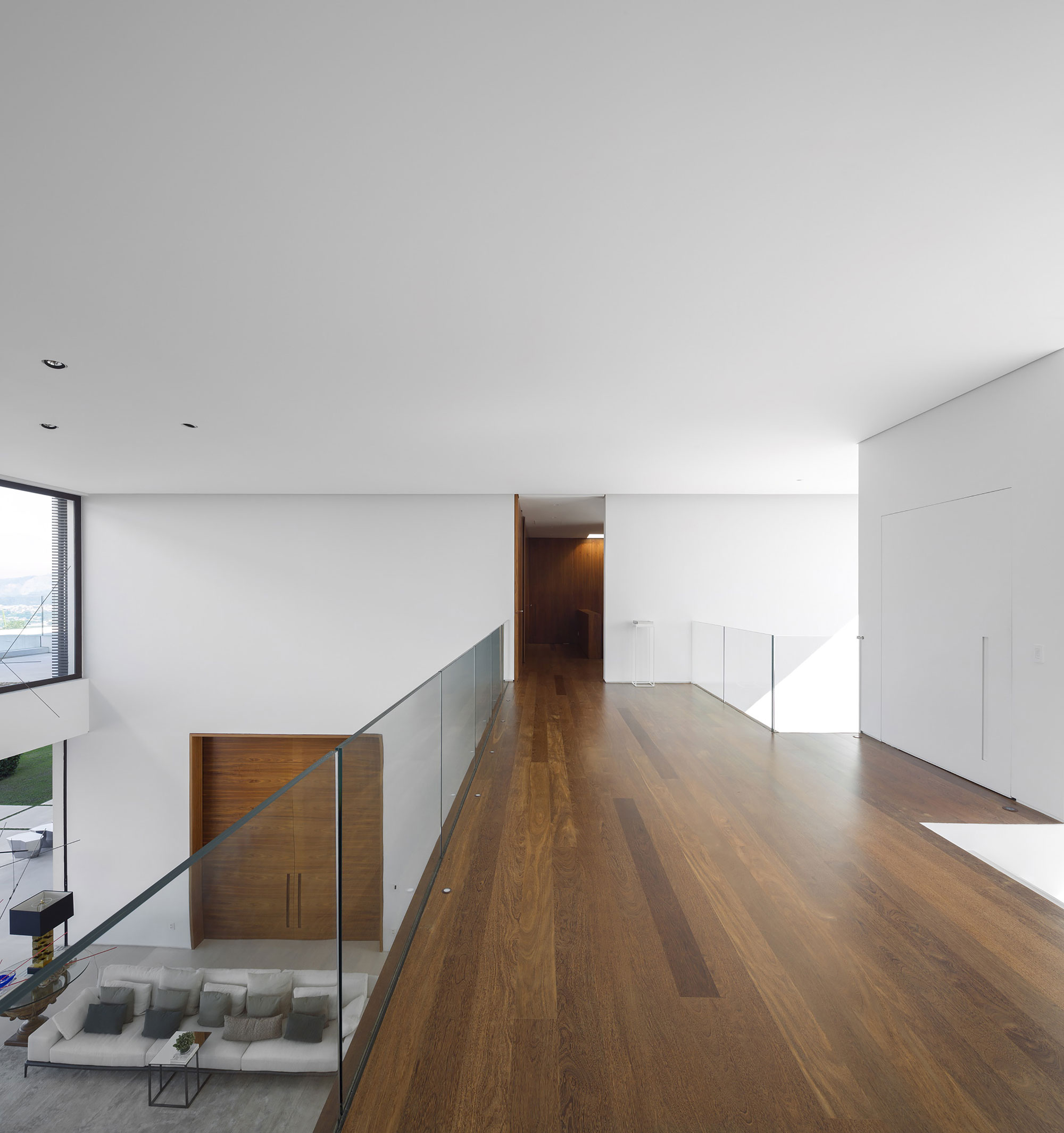 A Splendid Contemporary Home with Ample Terrace and Breathtaking Views in Alphaville by Fernanda Marques Arquitetos Associados (15)