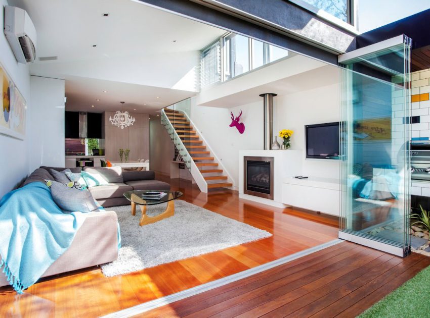 A Striking Contemporary Home Full of Transparency and Light in Elsternwick by Sketch Building Design (1)