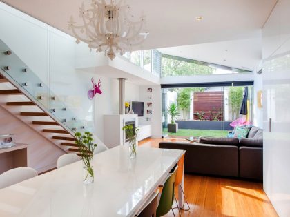 A Striking Contemporary Home Full of Transparency and Light in Elsternwick by Sketch Building Design (3)