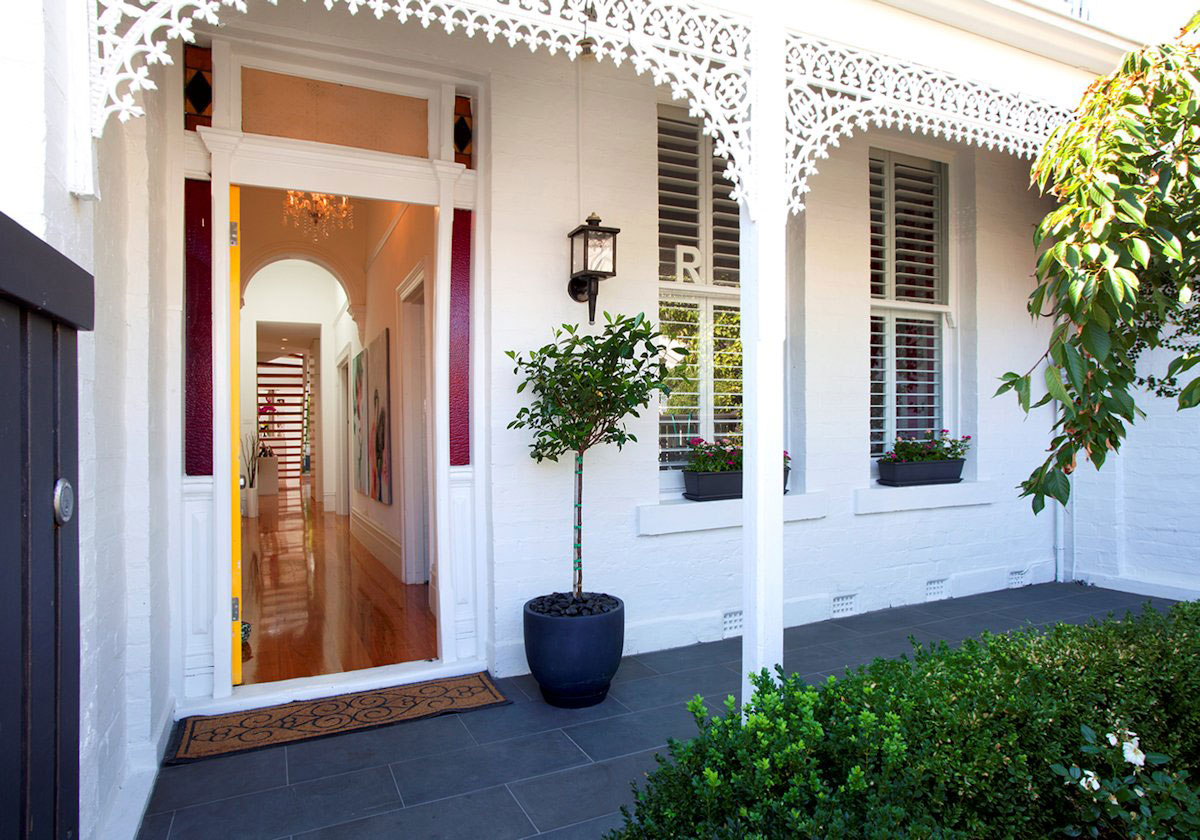 A Striking Contemporary Home Full of Transparency and Light in Elsternwick by Sketch Building Design (8)