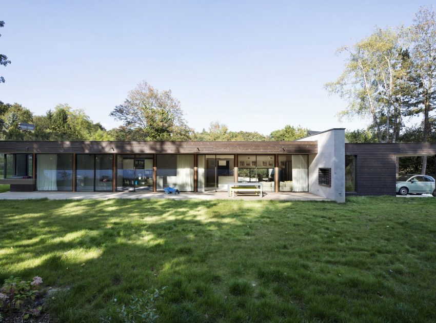 A Striking Contemporary Home with Glass Facades in Montmorency, France by A+B architectes dplg (1)