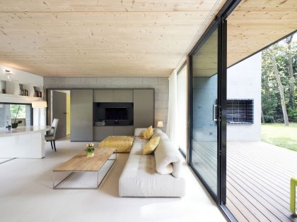 A Striking Contemporary Home with Glass Facades in Montmorency, France by A+B architectes dplg (11)