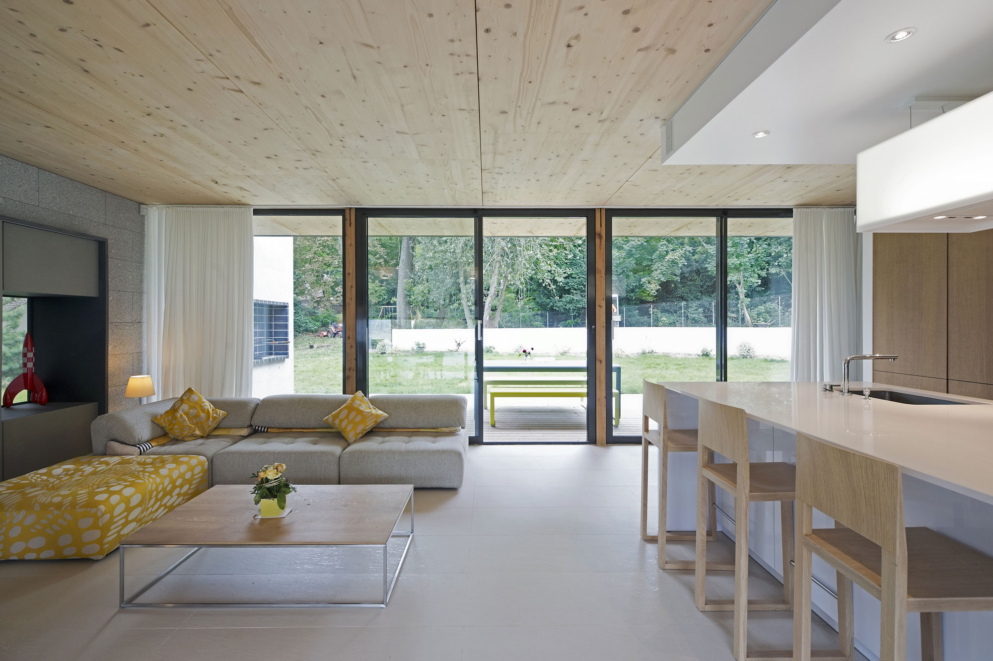 A Striking Contemporary Home with Glass Facades in Montmorency, France by A+B architectes dplg (13)