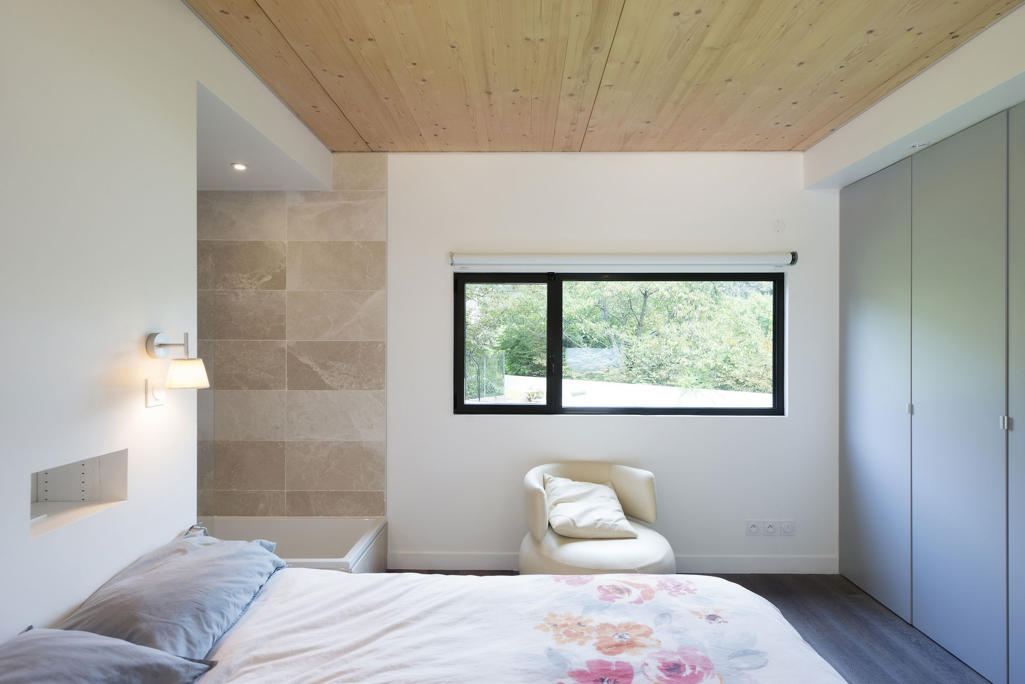 A Striking Contemporary Home with Glass Facades in Montmorency, France by A+B architectes dplg (17)