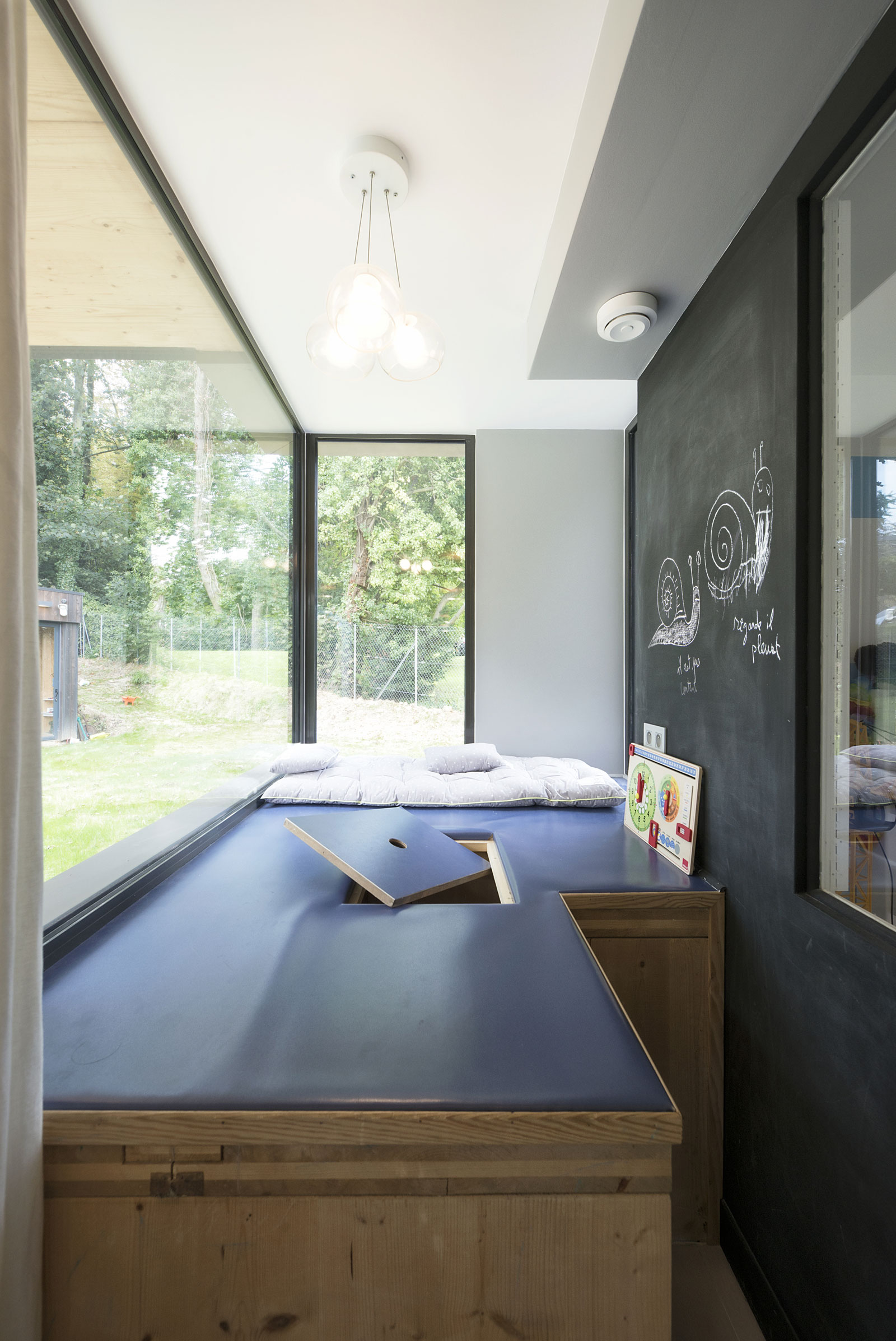 A Striking Contemporary Home with Glass Facades in Montmorency, France by A+B architectes dplg (18)