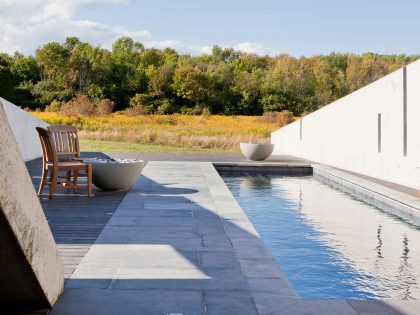 A Striking and Dramatic Lakeside House Hidden in a Dense Forest of Port Hope by Teeple Architects (2)