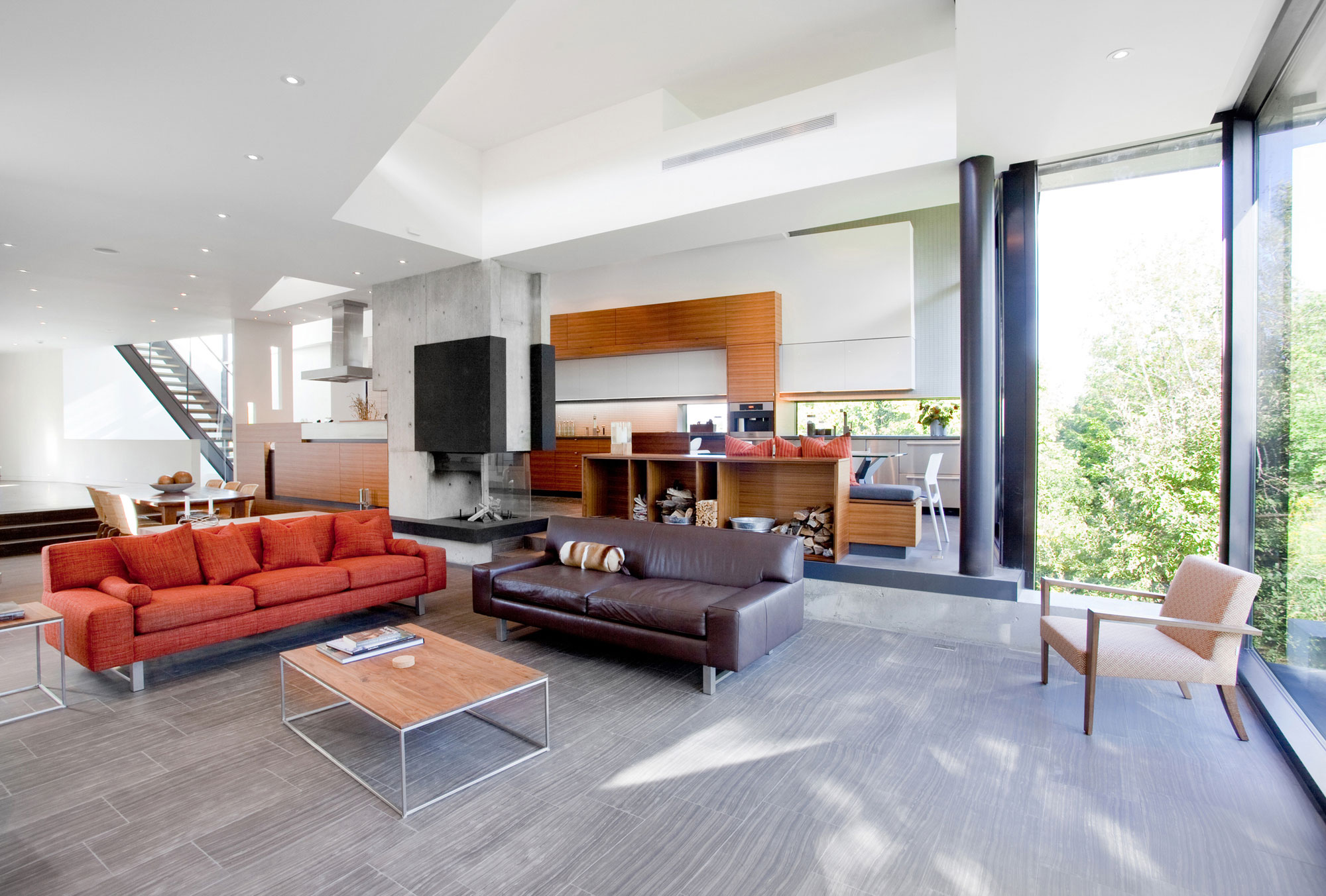 A Striking and Dramatic Lakeside House Hidden in a Dense Forest of Port Hope by Teeple Architects (4)