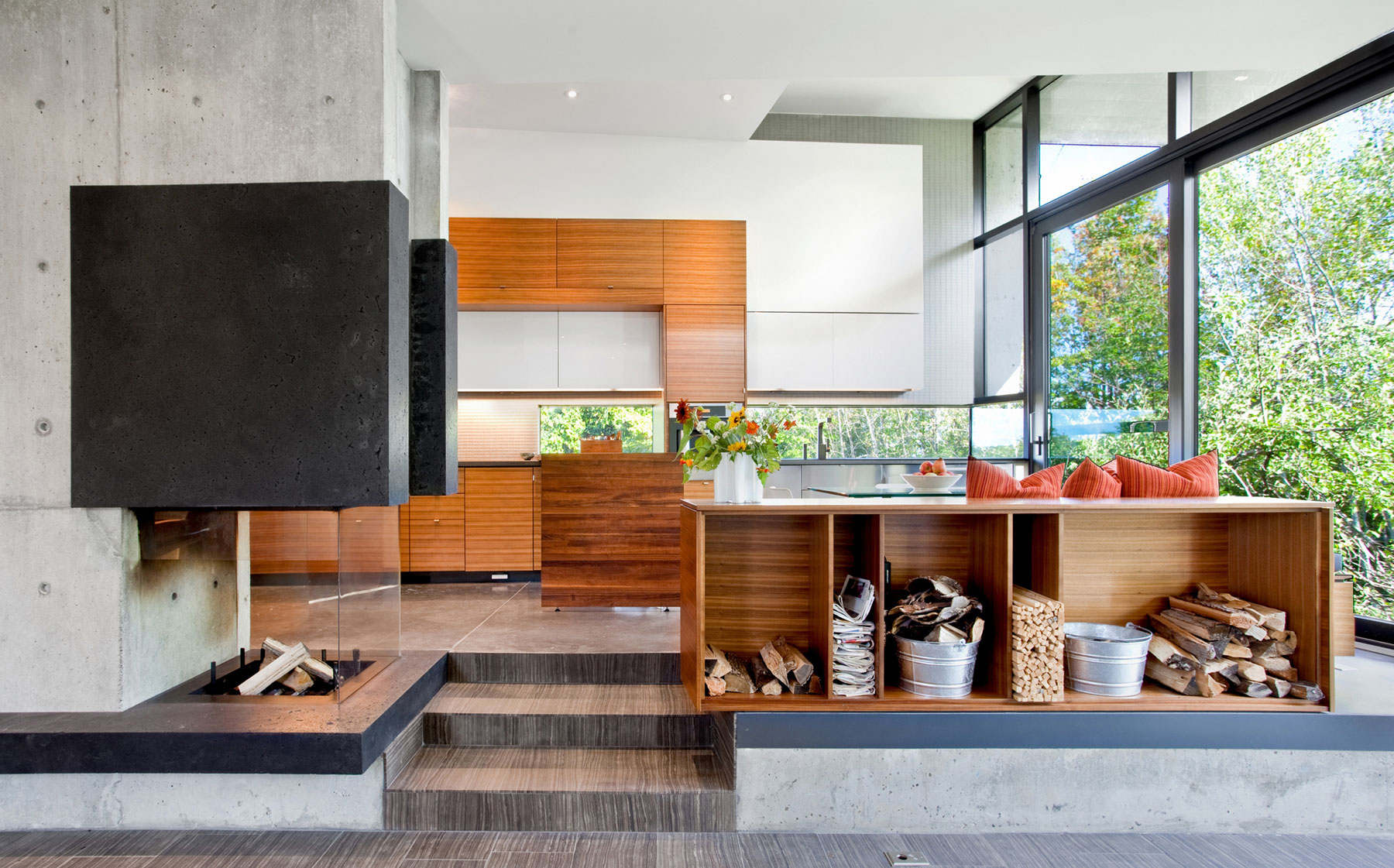 A Striking and Dramatic Lakeside House Hidden in a Dense Forest of Port Hope by Teeple Architects (5)