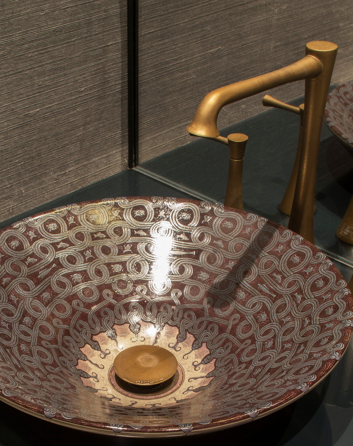 A Striking and Exquisite Contemporary Home in London, England by Roselind Wilson Design (21)