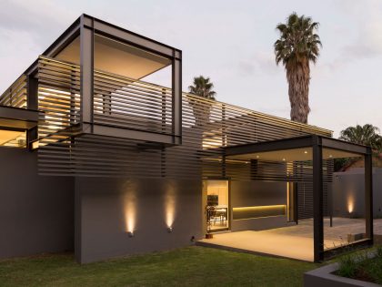 A Striking and Luminous Modern House with Elegant and Practical Family Environment in Johannesburg by Nico van der Meulen Architects (2)