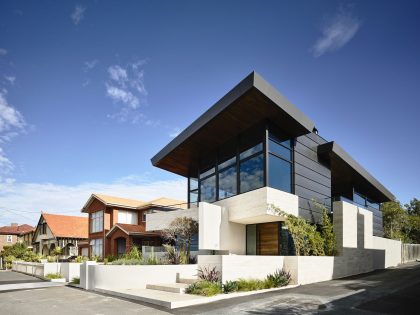 A Stunning Coastal Home with Panoramic Sea Views in Williamstown by Steve Domoney Architecture (1)