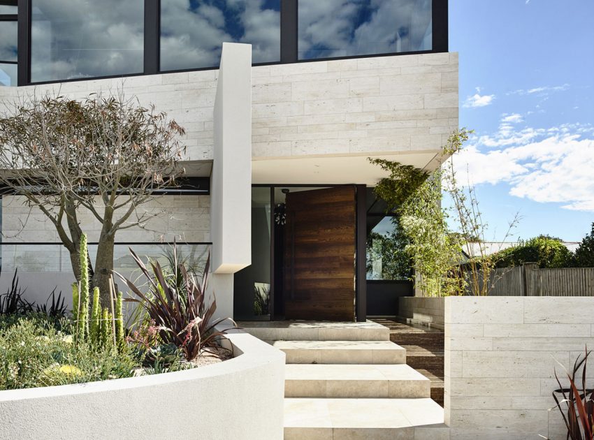 A Stunning Coastal Home with Panoramic Sea Views in Williamstown by Steve Domoney Architecture (2)