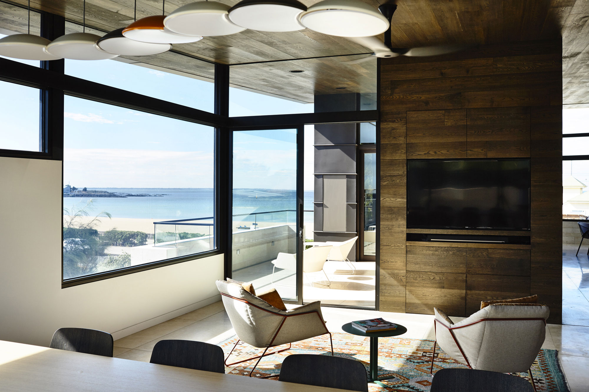 A Stunning Coastal Home with Panoramic Sea Views in Williamstown by Steve Domoney Architecture (6)