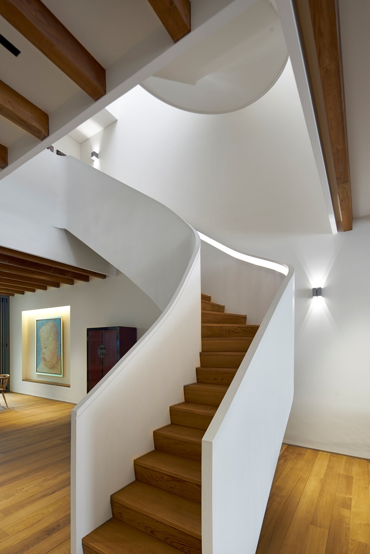 A Stunning Contemporary Home with Dramatic Spiral Staircase in Singapore by ONG&ONG (11)