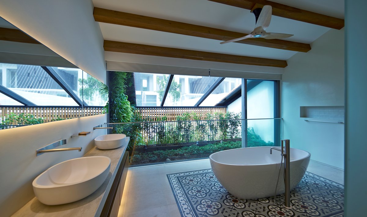 A Stunning Contemporary Home with Dramatic Spiral Staircase in Singapore by ONG&ONG (25)