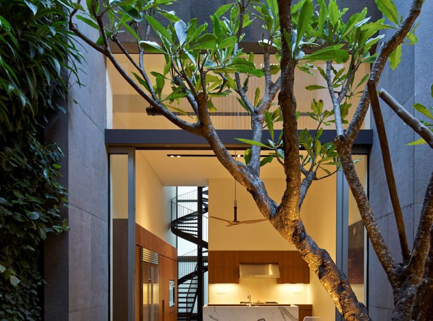 A Stunning Contemporary Home with Dramatic Spiral Staircase in Singapore by ONG&ONG (36)