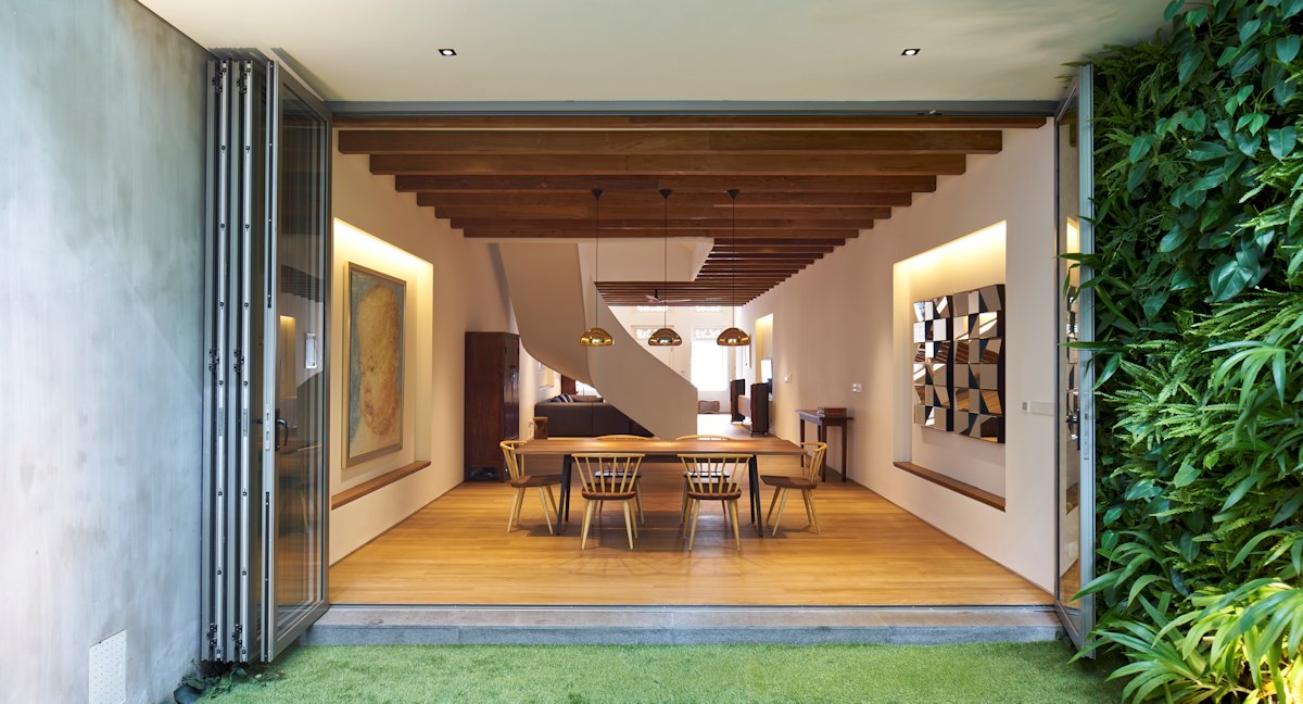 A Stunning Contemporary Home with Dramatic Spiral Staircase in Singapore by ONG&ONG (6)