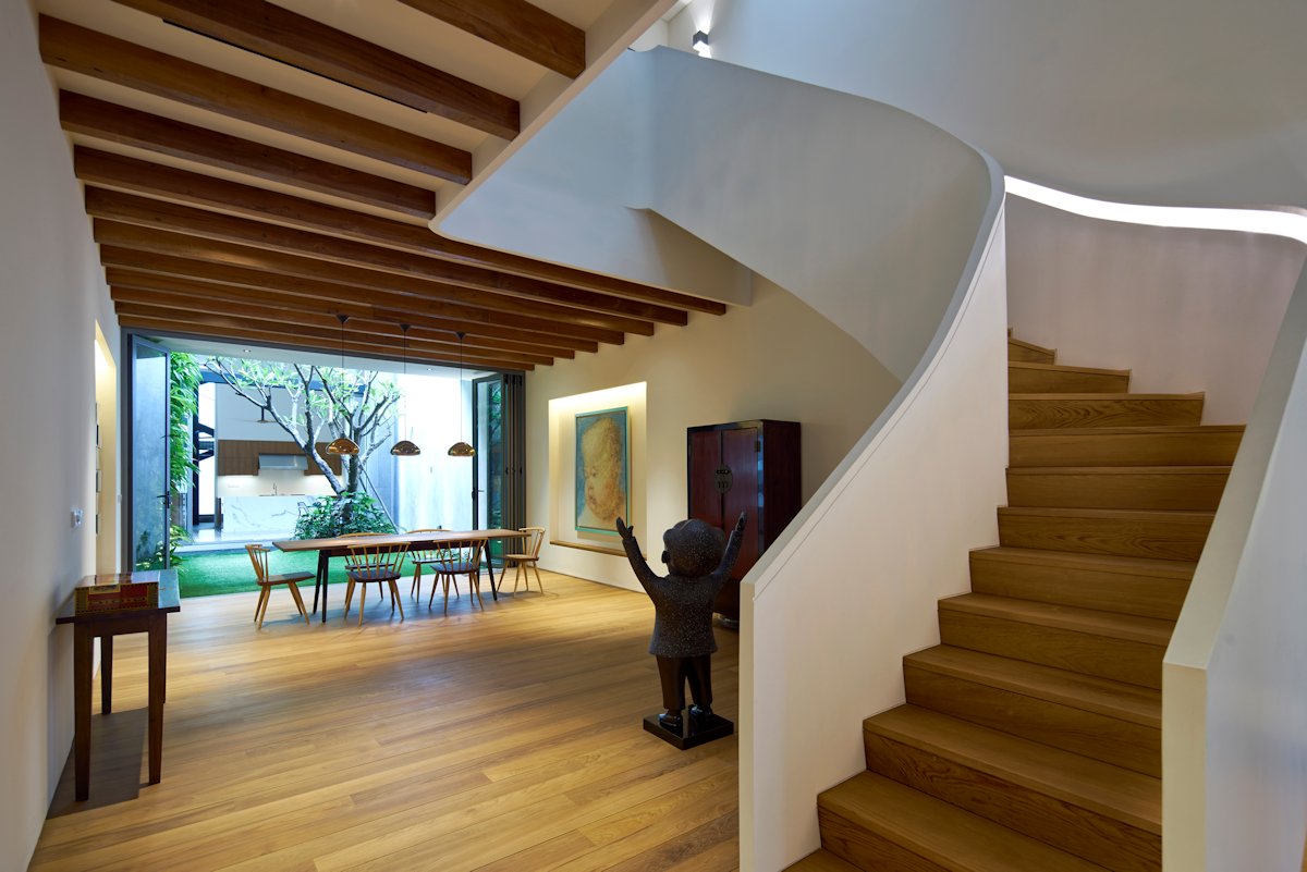 A Stunning Contemporary Home with Dramatic Spiral Staircase in Singapore by ONG&ONG (9)