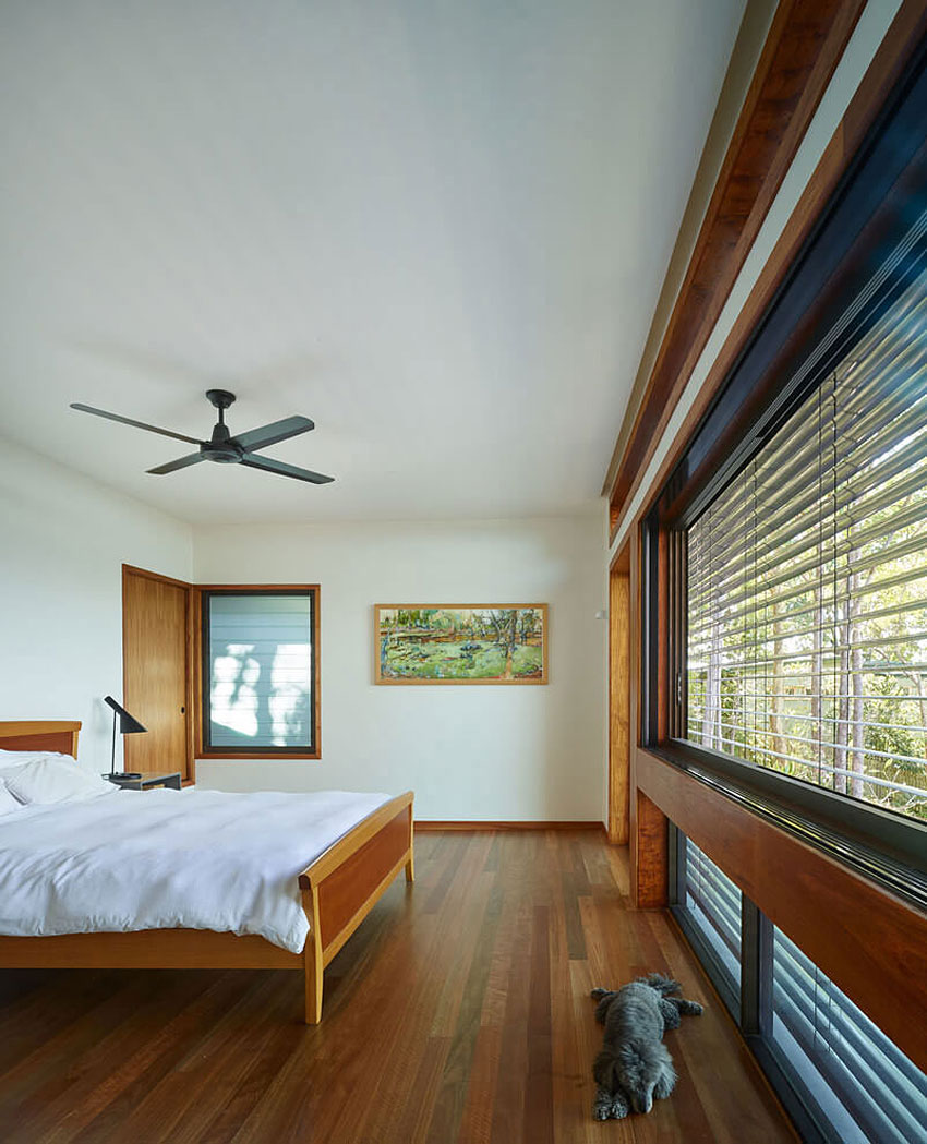 A Stunning Contemporary Home with Forest Views in Brisbane by Bligh Graham Architects (11)
