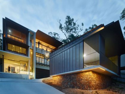 A Stunning Contemporary Home with Forest Views in Brisbane by Bligh Graham Architects (18)