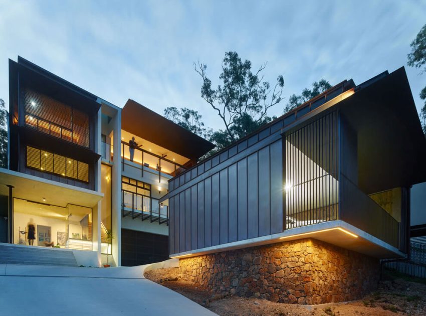 A Stunning Contemporary Home with Forest Views in Brisbane by Bligh Graham Architects (18)