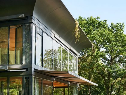 A Stunning Contemporary Home with High Eco-Technology Systems in Montfort-l’Amaury, France by Philippe Starck (5)