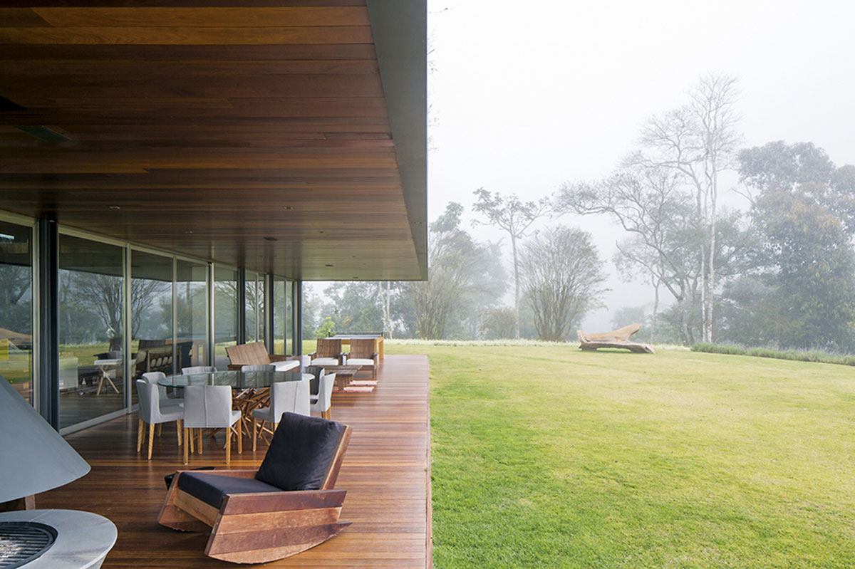 A Stunning Contemporary Home with Huge Garden and Terrace in Rio de Janeiro by MPGARQUITETURA (3)