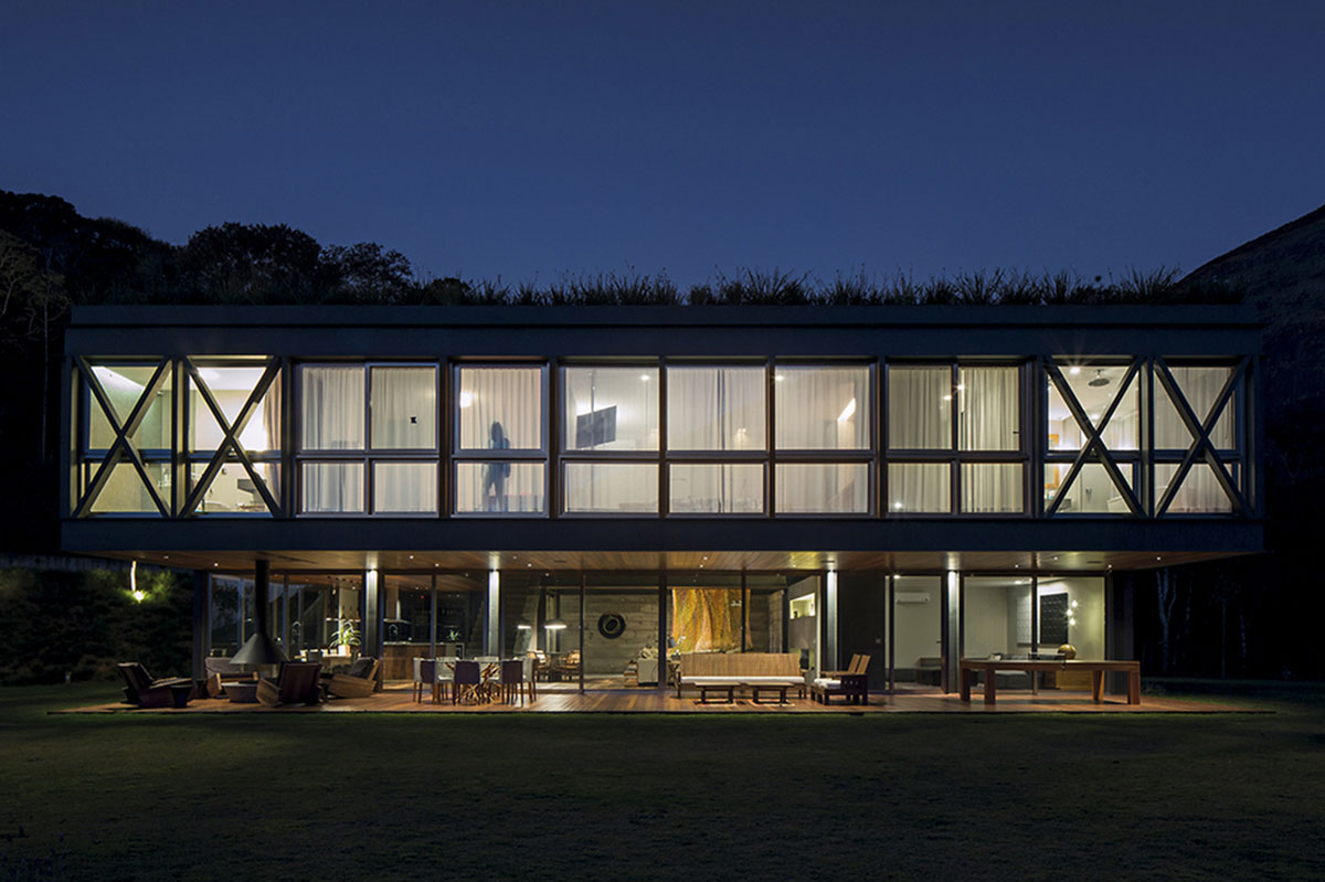 A Stunning Contemporary Home with Huge Garden and Terrace in Rio de Janeiro by MPGARQUITETURA (8)