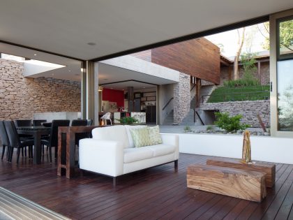 A Stunning Contemporary Home with Lavish Garden and Pool in El Salvador by Cincopatasalgato (8)