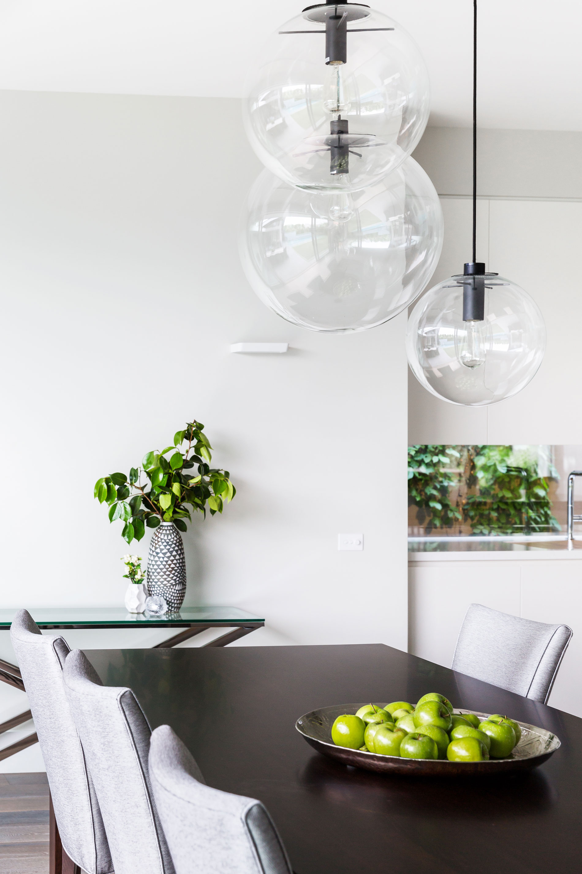 A Stunning Contemporary Home with Pool and Underground Garage in Malvern by Canny (10)