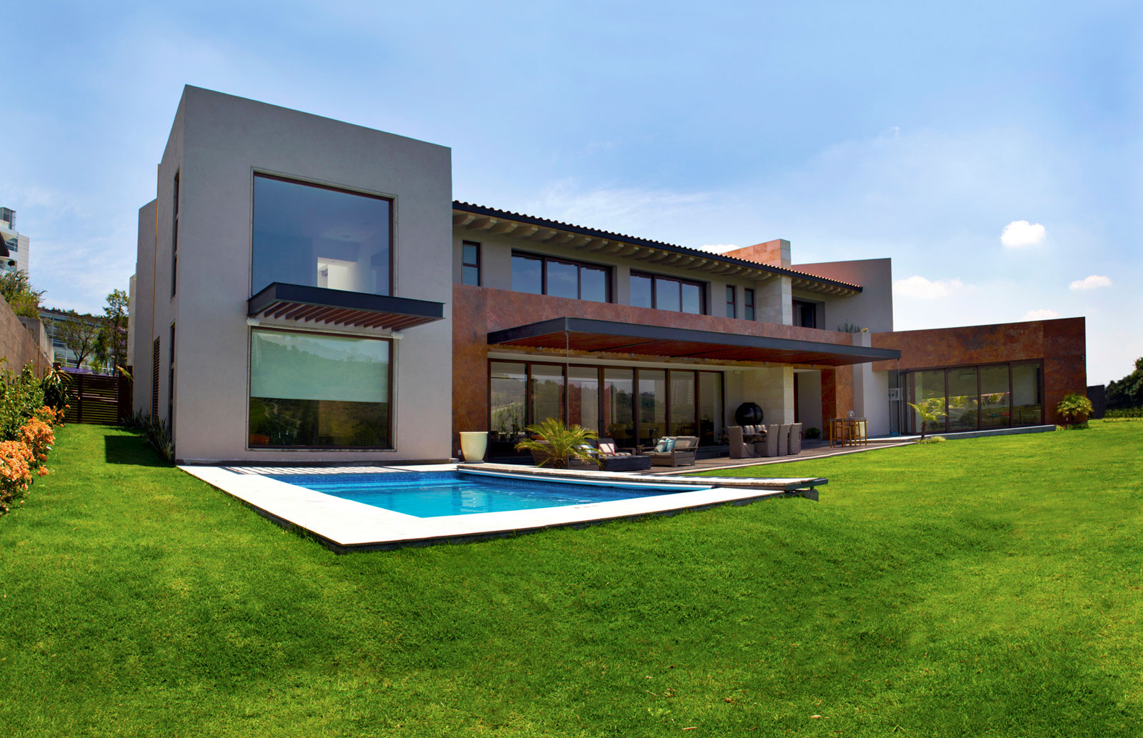 A Stunning Contemporary Home with Wonderful Views in Mexico City by MAZ Arquitectos (1)