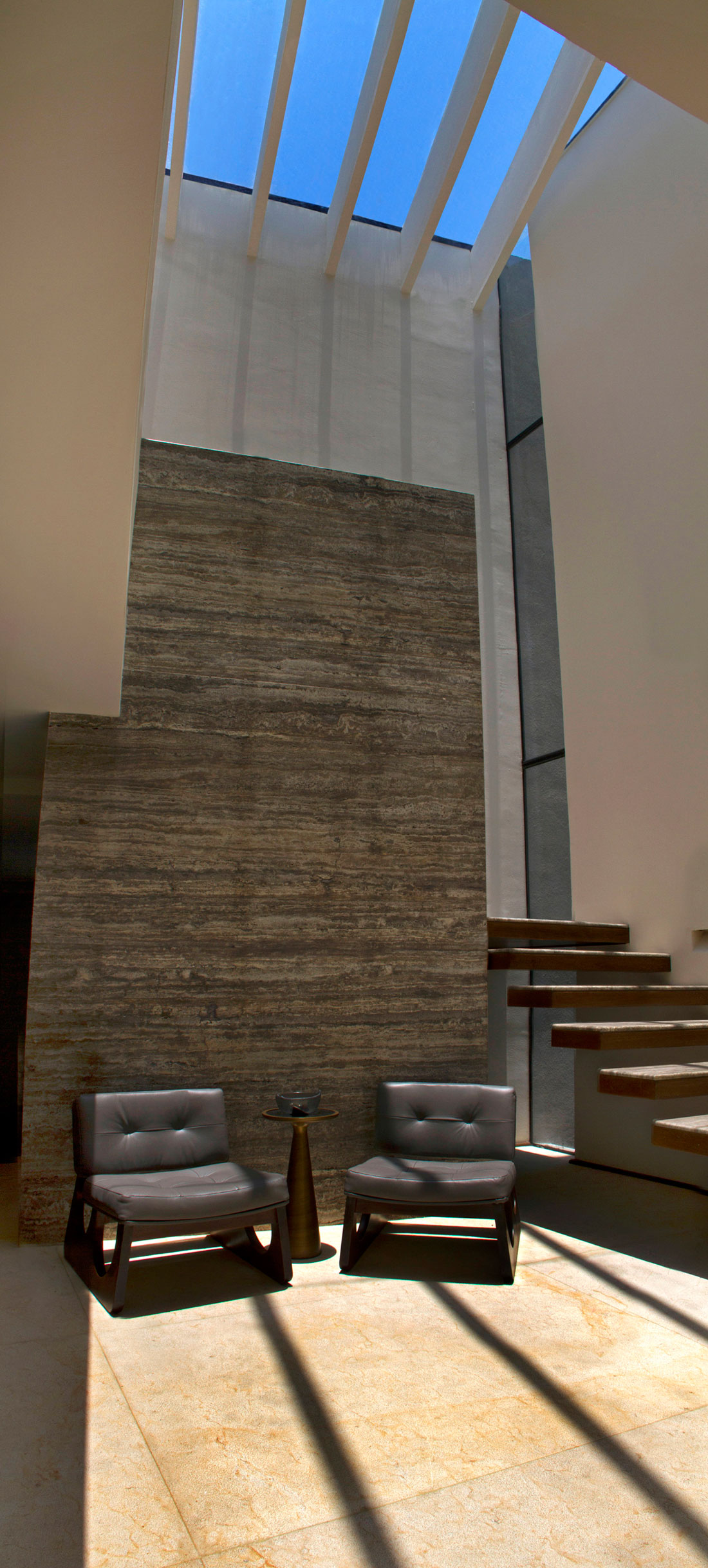 A Stunning Contemporary Home with Wonderful Views in Mexico City by MAZ Arquitectos (7)