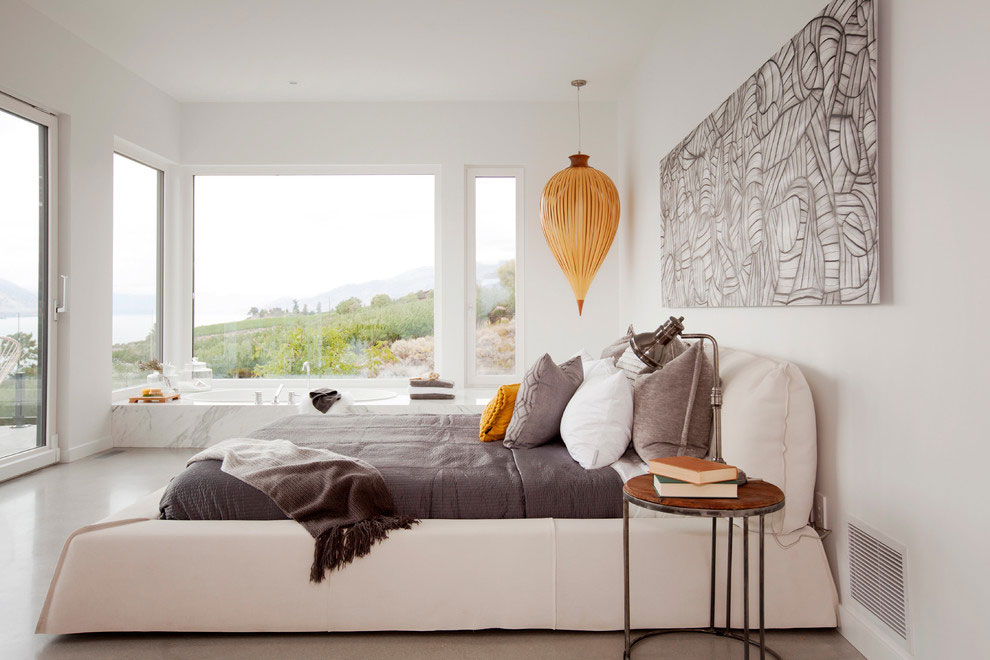 A Stunning Contemporary Waterfront Home with Sophisticated Interiors in Penticton by Ritchie Construction (20)