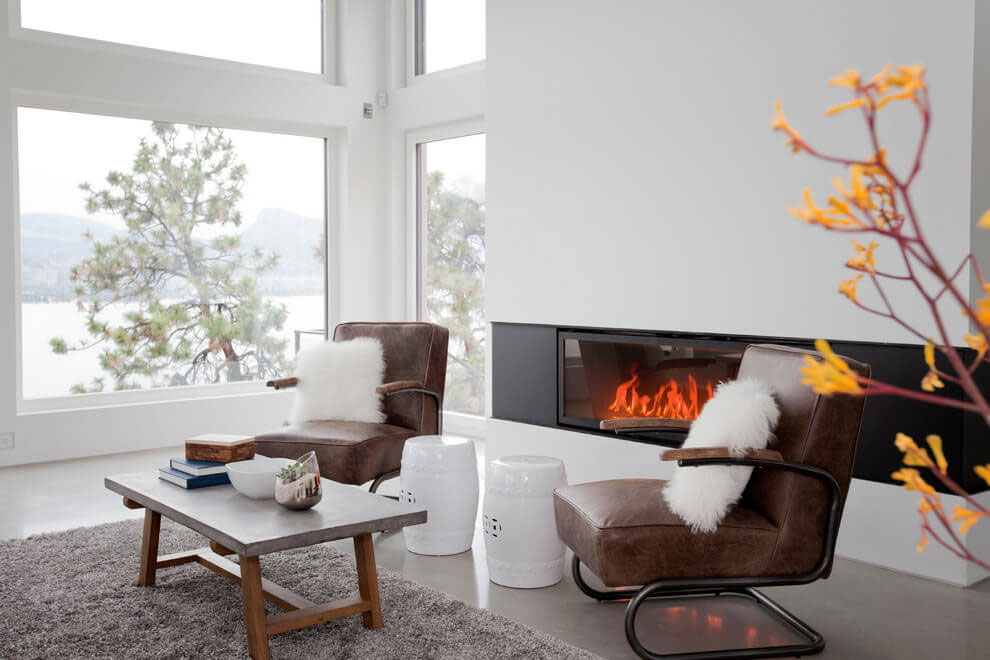 A Stunning Contemporary Waterfront Home with Sophisticated Interiors in Penticton by Ritchie Construction (9)