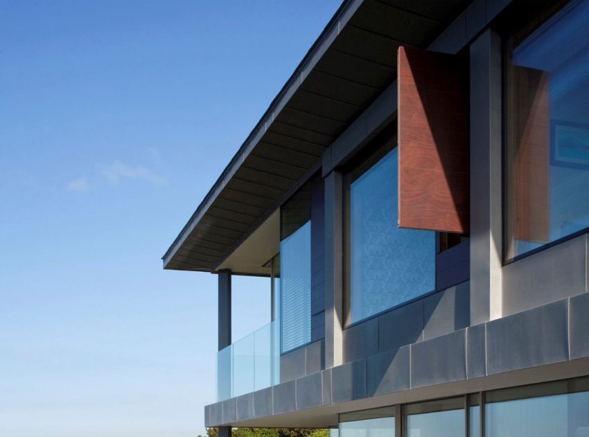 A Stunning Family Home with Large Courtyard and Infinity Pool in Guernsey, Channel Islands by Jamie Falla Architecture (2)