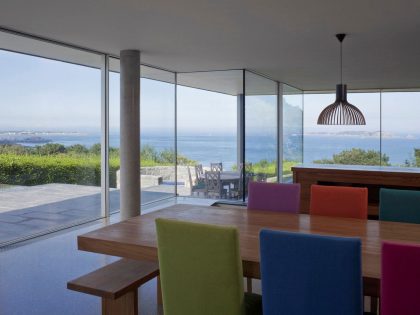 A Stunning Family Home with Large Courtyard and Infinity Pool in Guernsey, Channel Islands by Jamie Falla Architecture (7)