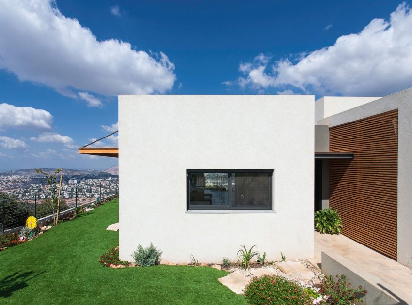 A Stunning Modern Home Perched on Top of a Rocky Hill Overlooking the Mountains in Mikhmanim, Israel by SaaB Architects (10)