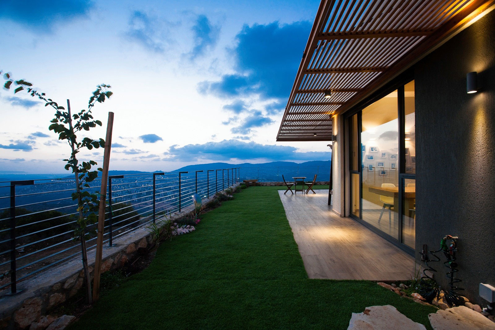 A Stunning Modern Home Perched on Top of a Rocky Hill Overlooking the Mountains in Mikhmanim, Israel by SaaB Architects (29)