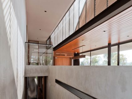 A Stunning Modern House with Gorgeous Inner Courtyards in Pak Chong District by IDIN Architects (14)