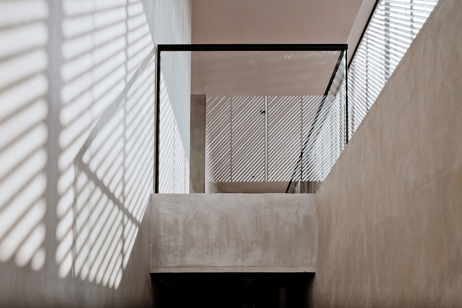 A Stunning Modern House with Gorgeous Inner Courtyards in Pak Chong District by IDIN Architects (15)