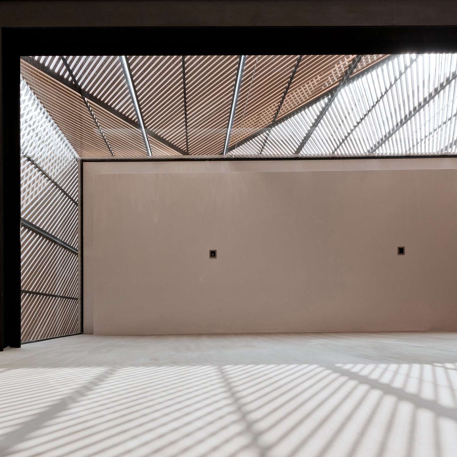 A Stunning Modern House with Gorgeous Inner Courtyards in Pak Chong District by IDIN Architects (16)