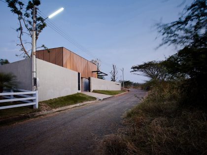 A Stunning Modern House with Gorgeous Inner Courtyards in Pak Chong District by IDIN Architects (2)