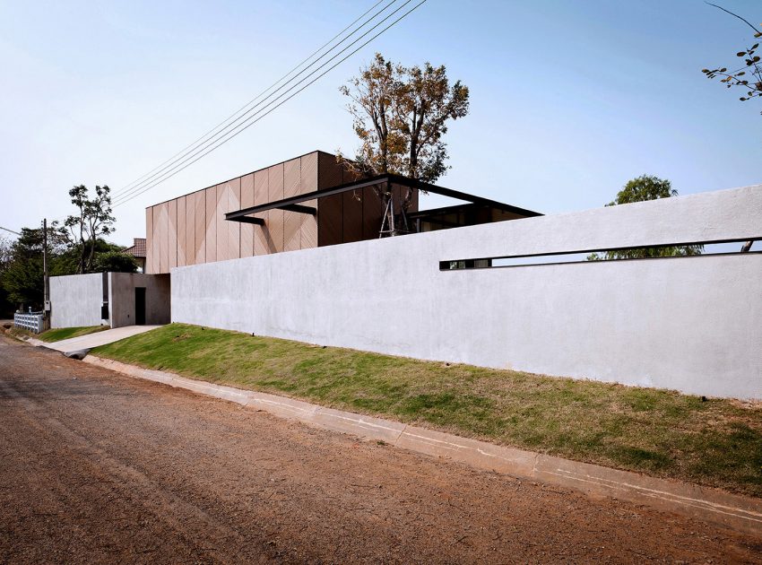 A Stunning Modern House with Gorgeous Inner Courtyards in Pak Chong District by IDIN Architects (3)